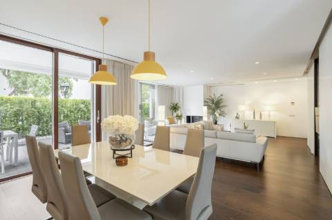 EXCLUSIVIDADE

Vila Contemporânea no Coração de Loulé, Algarve