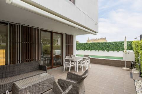 EXCLUSIVIDADE

Vila Contemporânea no Coração de Loulé, Algarve