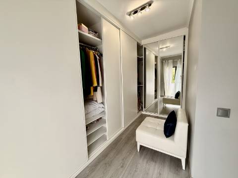 Elegante Moradia Familiar com Espaço Exterior a Minutos de Loulé