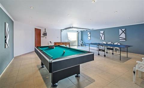 EXCLUSIVIDADE Moradia 4 quartos com piscina e garagem e furo.