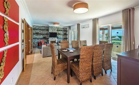 EXCLUSIVIDADE Moradia 4 quartos com piscina e garagem e furo.