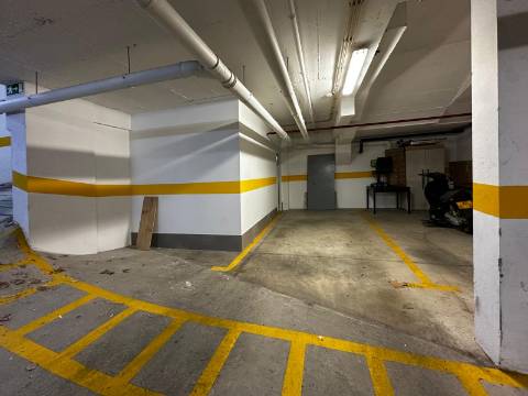 APARTAMENTO T4 PARA VENDA EM LOULÉ ALGARVE