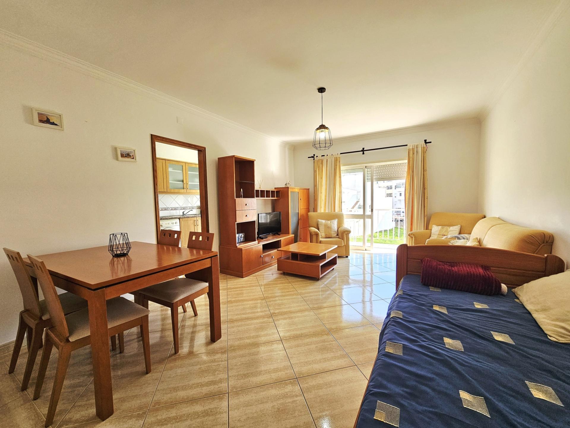 Impecável apartamento 1 quarto com garagem