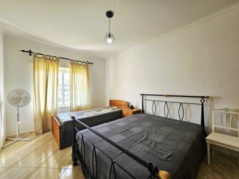 Impecável apartamento 1 quarto com garagem