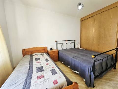 Impecável apartamento 1 quarto com garagem