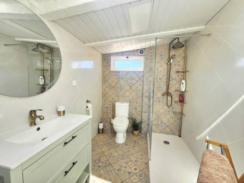 EXCLUSIVIDADE

Moradia renovada com 2 quartos numa aldeia perto de Loulé