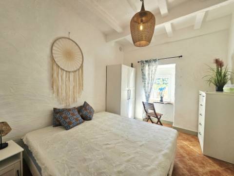 EXCLUSIVIDADE

Moradia renovada com 2 quartos numa aldeia perto de Loulé