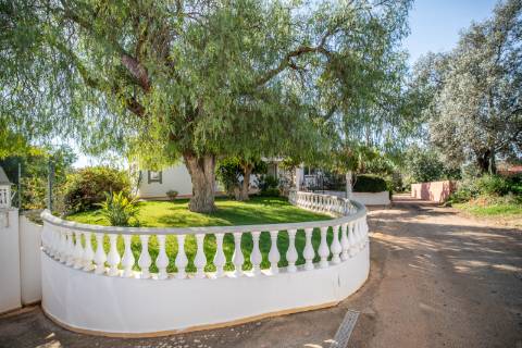 Elegante moradia V5 - Vista Campo e Mar