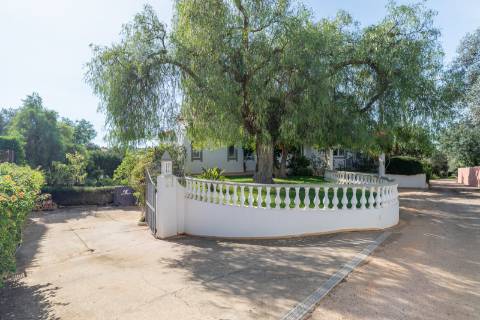 Elegante moradia V5 - Vista Campo e Mar