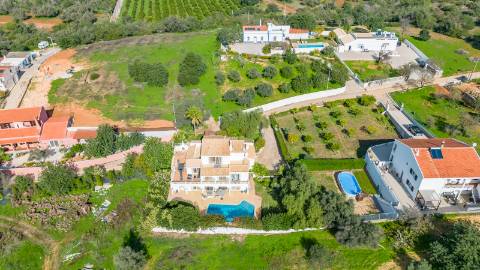 Elegante moradia V5 - Vista Campo e Mar