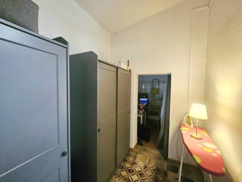 EXCLUSIVIDADE

Moradia com jardim no coração de Faro - Grande potencial de renovação