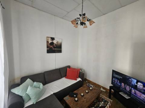 EXCLUSIVIDADE

Moradia com jardim no coração de Faro - Grande potencial de renovação