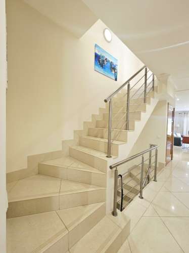 Moradia V4 situada numa zona exclusivo de Vila Sol com vista golf