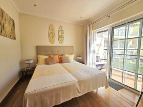 Moradia V4 situada numa zona exclusivo de Vila Sol com vista golf