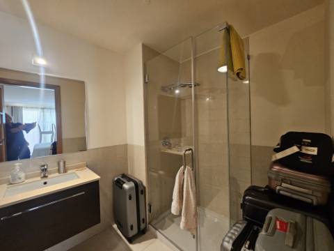 Moradia V4 situada numa zona exclusivo de Vila Sol com vista golf