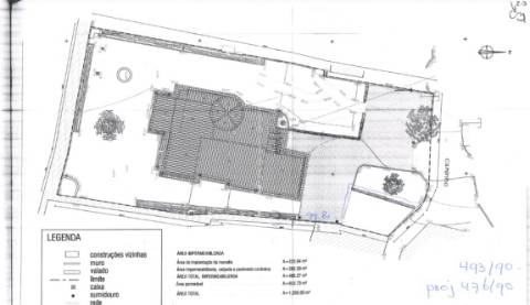 Moradia independente térrea com 4 quartos à venda em Loulé, Algarve.