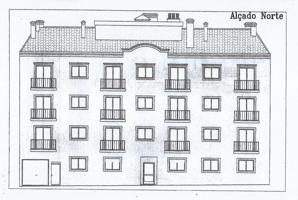 Terreno para construção de bloco de apartamentos - Almancil