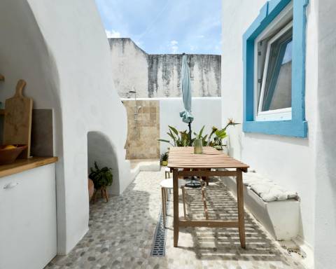 Casa com charme autêntico I 2 quartos I Patio I Rooftop no centro histórico de Olhão