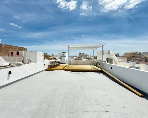 Casa com charme autêntico I 2 quartos I Patio I Rooftop no centro histórico de Olhão