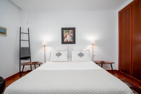 EXCLUSIVIDADE 

Moradia de arquiteto de 4 Quartos com piscina - Prestação de qualidade