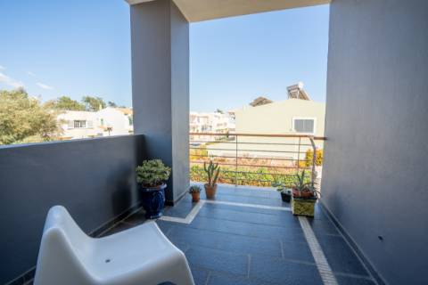 EXCLUSIVIDADE 

Moradia de arquiteto de 4 Quartos com piscina - Prestação de qualidade