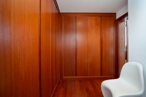 EXCLUSIVIDADE 

Moradia de arquiteto de 4 Quartos com piscina - Prestação de qualidade