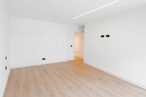 Deslumbrante moradia de 3 quartos, concebida para aliar conforto, praticidade e elegância no dia a dia.