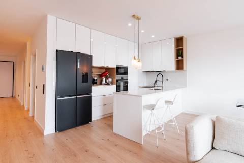 Deslumbrante moradia de 3 quartos, concebida para aliar conforto, praticidade e elegância no dia a dia.