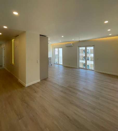 Apartamento T2 Com Lugar de Estacionamento e Arrecadação no Coração de Almancil
