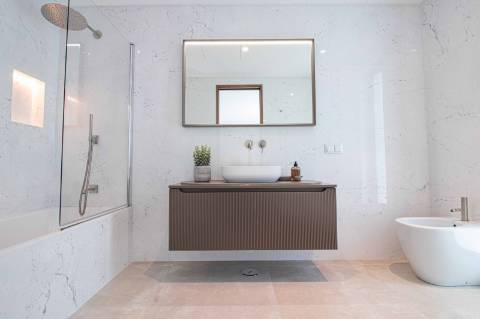 Moradia Contemporânea de Luxo com Vista Mar à Venda em Almancil
