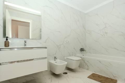 Apartamento T3 semi-novo com garagem