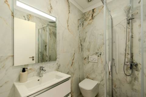 Apartamento T3 semi-novo com garagem