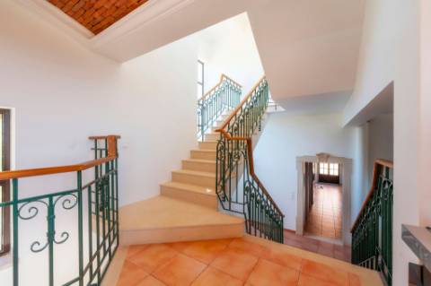 Elegante Quinta com Vista Deslumbrante sobre o Atlântico em Santa Bárbara de Nexe