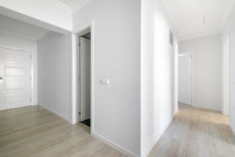 Apartamento T1 Totalmente Renovado em Faro