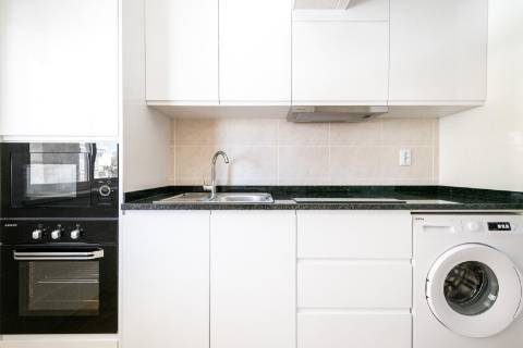 Apartamento T1 Totalmente Renovado em Faro