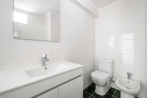 Apartamento T1 Totalmente Renovado em Faro