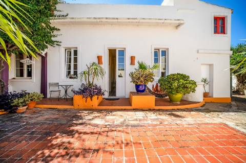 Uma Alma Boémia no Coração do Algarve! Magnífica Quinta Tradicional de Charme | 8 Quartos | Pátio | Jardim | Moncarapacho'