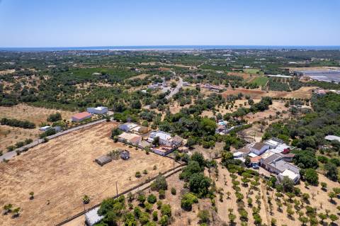 Uma Alma Boémia no Coração do Algarve! Magnífica Quinta Tradicional de Charme | 8 Quartos | Pátio | Jardim | Moncarapacho'