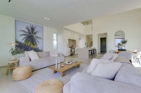 Moradia nova de 3 quartos com vista mar em St.Barbara de Nexe
