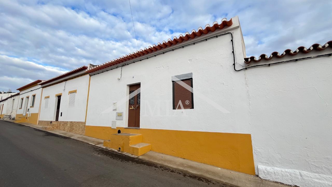 Moradia em Banda à Venda na Vila de...