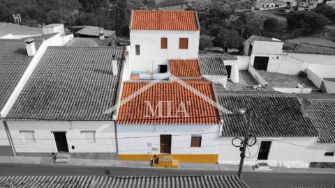 Moradia em Banda à Venda na Vila de...