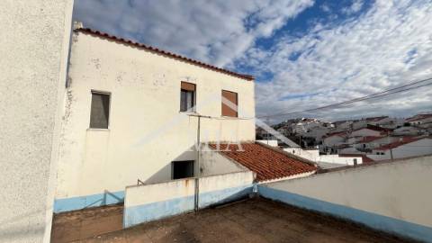 Moradia em Banda à Venda na Vila de...