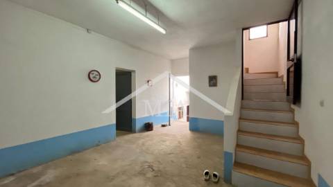 Moradia em Banda à Venda na Vila de...