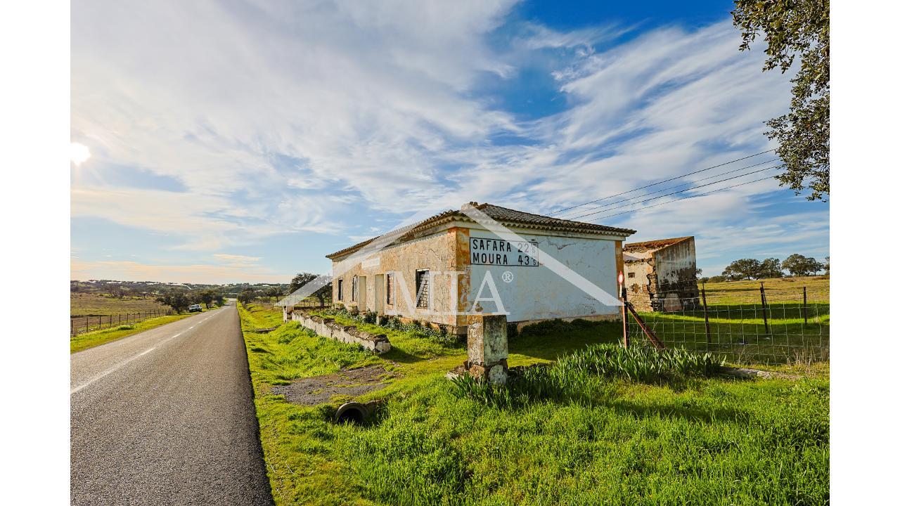 Antiga Casa de Cantoneiros para Reabilitação | 2...