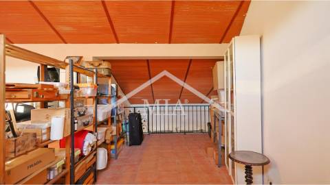 Um autêntico refúgio no coração do Alentejo,...