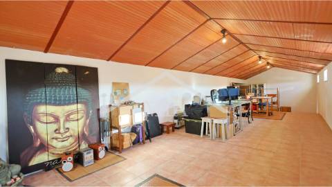 Um autêntico refúgio no coração do Alentejo,...