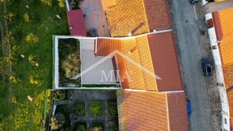 Um autêntico refúgio no coração do Alentejo,...