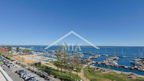 DELMAR WATERFRONT – Apartamentos exclusivos com...