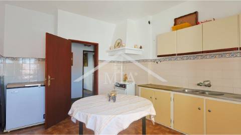 Apartamento T2 – Rés do Chão | Varanda |...