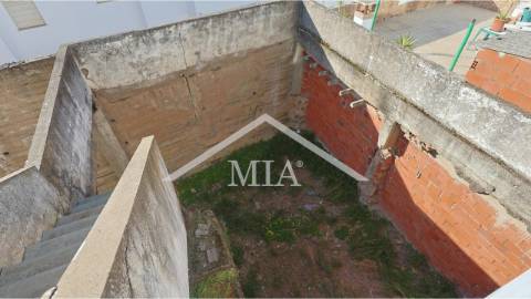 Apartamento T2 – Rés do Chão | Varanda |...